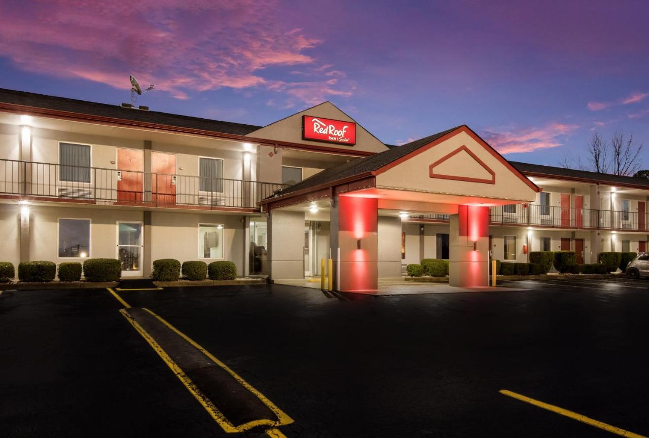 Red Roof Inn & Suites Jackson, Tn Extérieur photo