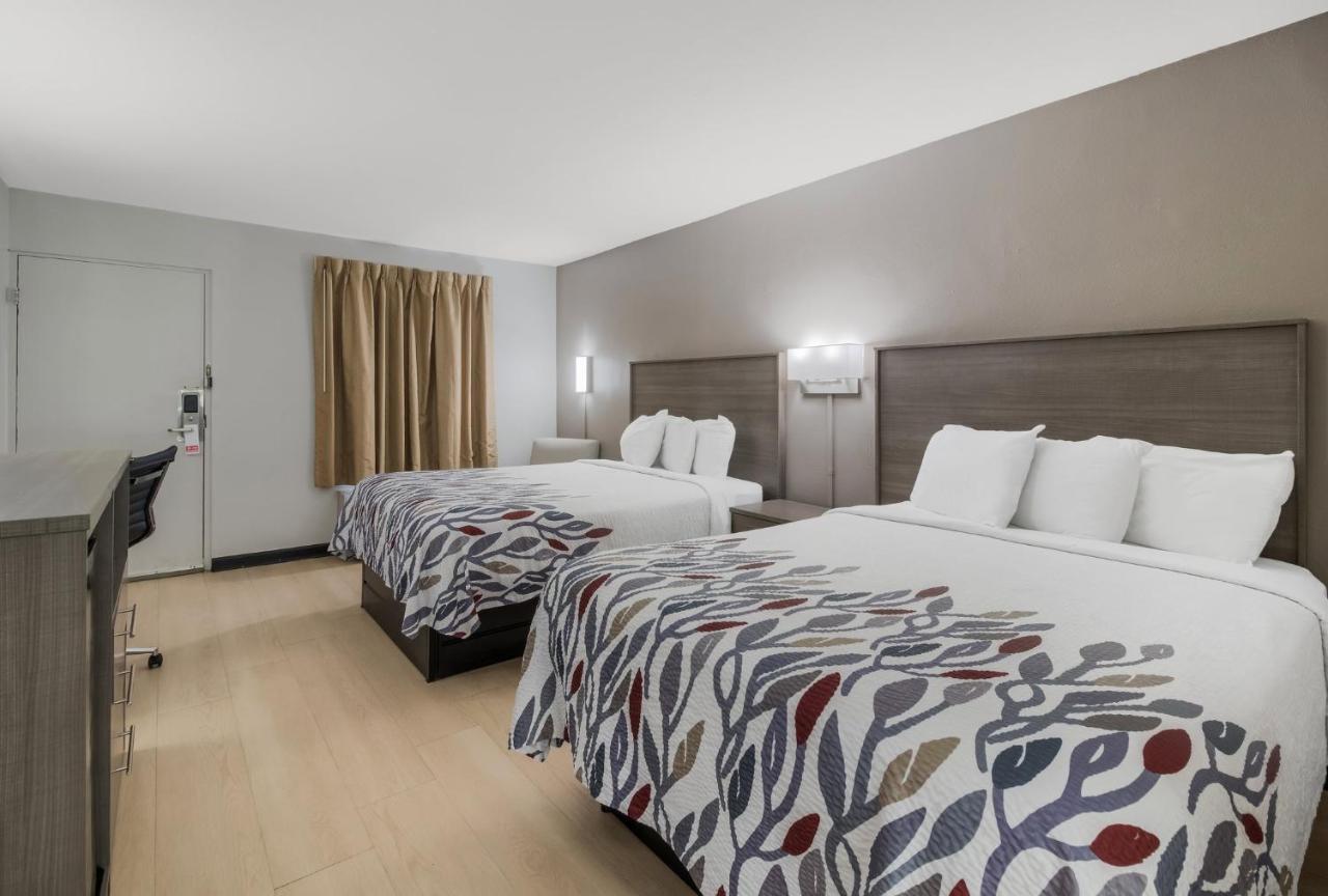 Red Roof Inn & Suites Jackson, Tn Extérieur photo
