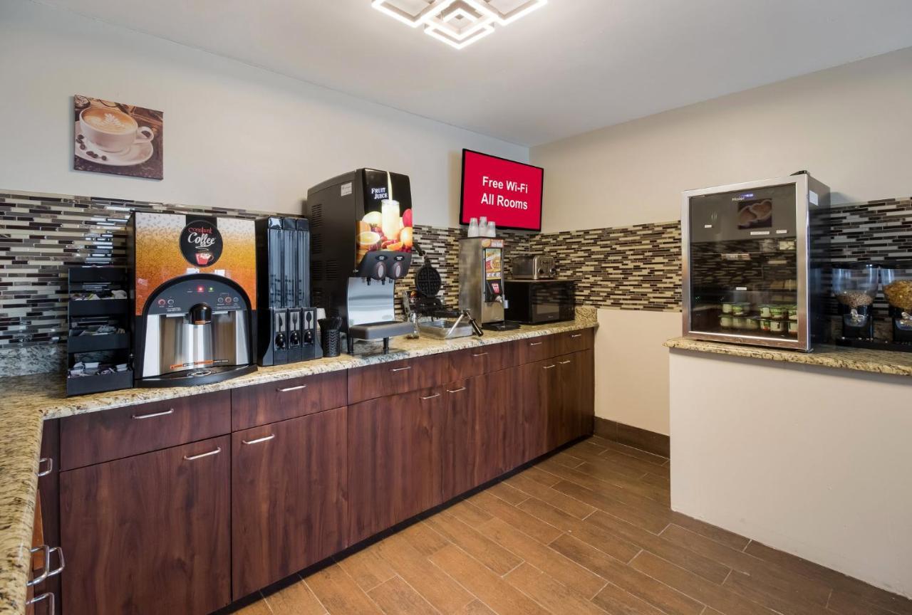 Red Roof Inn & Suites Jackson, Tn Extérieur photo
