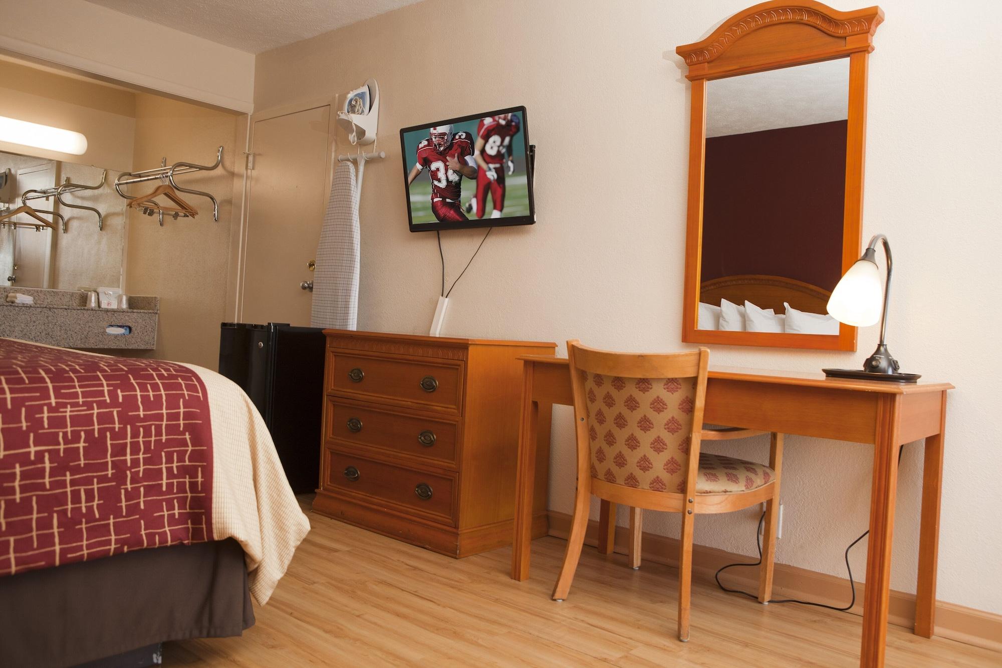 Red Roof Inn & Suites Jackson, Tn Extérieur photo