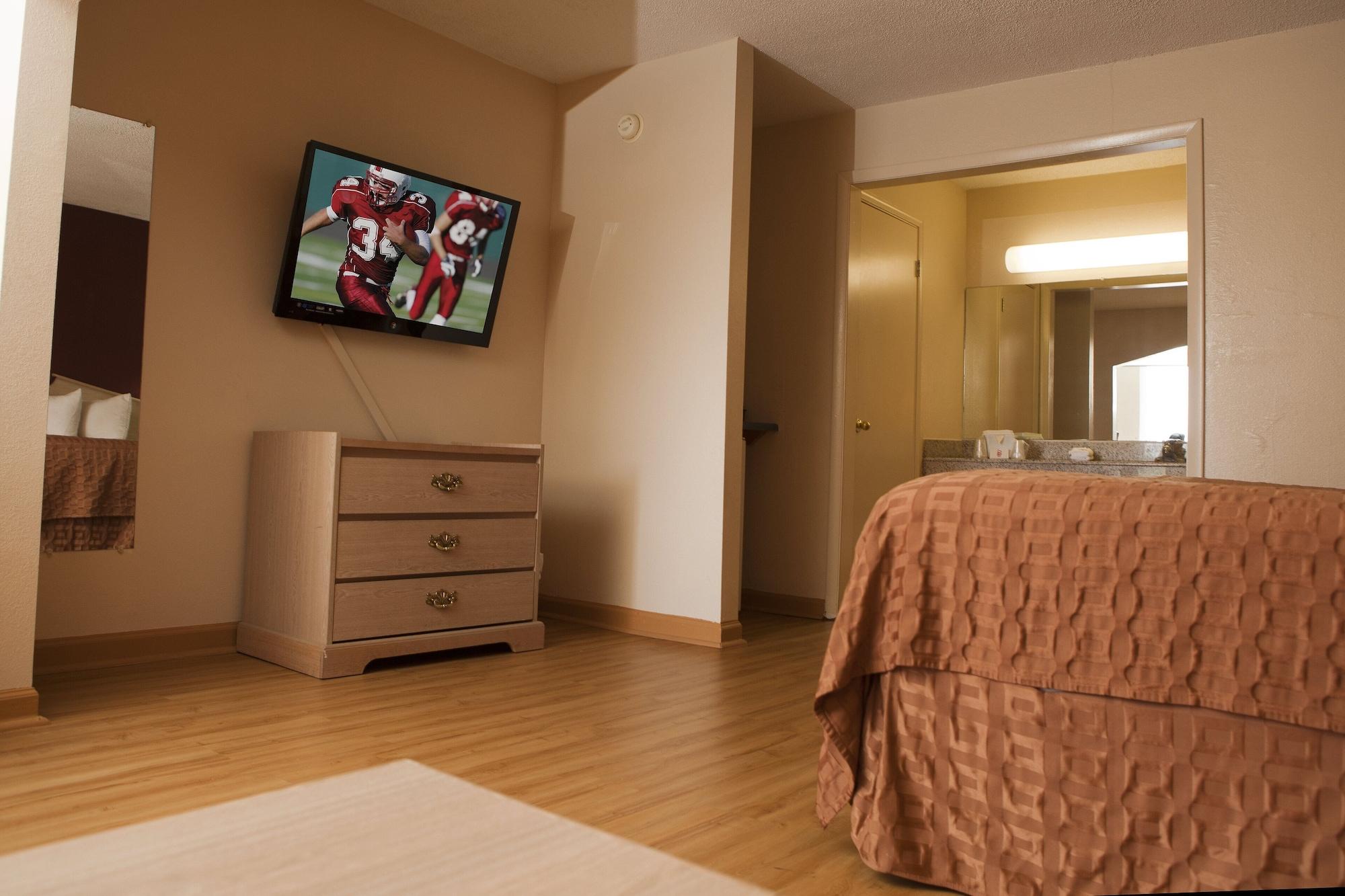 Red Roof Inn & Suites Jackson, Tn Extérieur photo
